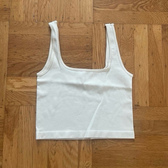 OQQ Ribbed Tank - Picture 2 of 2